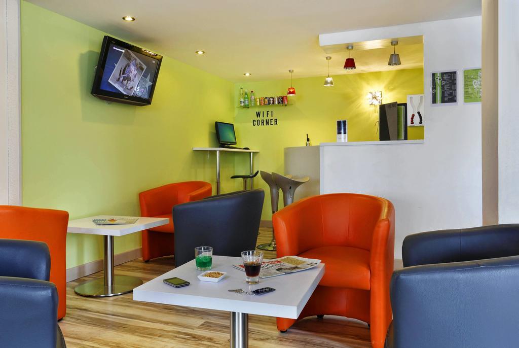 Hotel Kyriad מונטובן מראה חיצוני תמונה