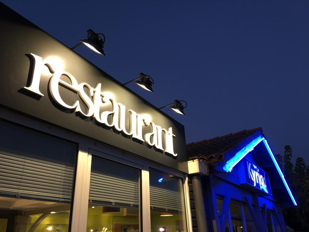 Hotel Kyriad מונטובן מראה חיצוני תמונה