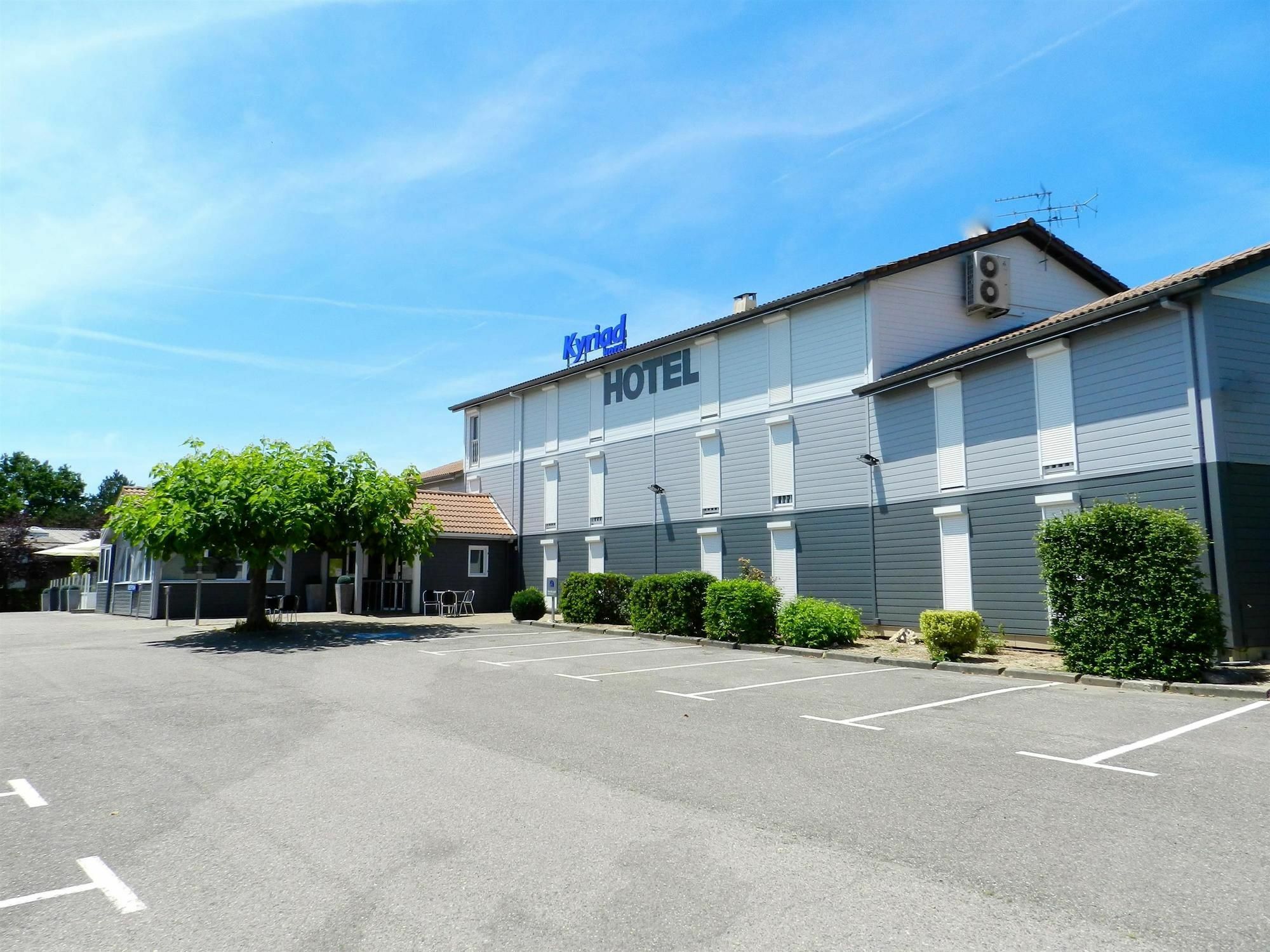 Hotel Kyriad מונטובן מראה חיצוני תמונה